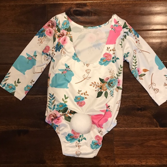 Boutique style Easter onesie with bunny tail - Picture 2 of 3